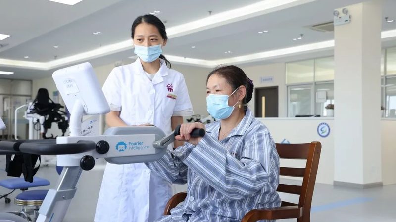 定制护理方案：为失能老人打造专属照护计划