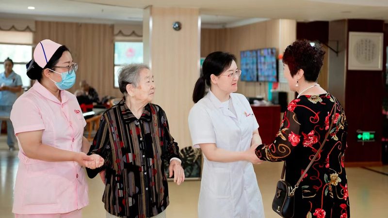 养老护理员招聘，如何找到合适的“护理天使”？**